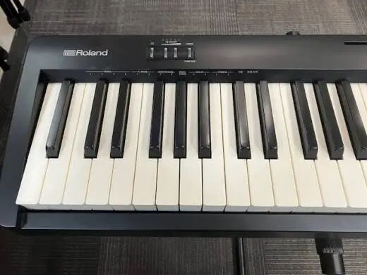 Roland - FP-10-BK 2